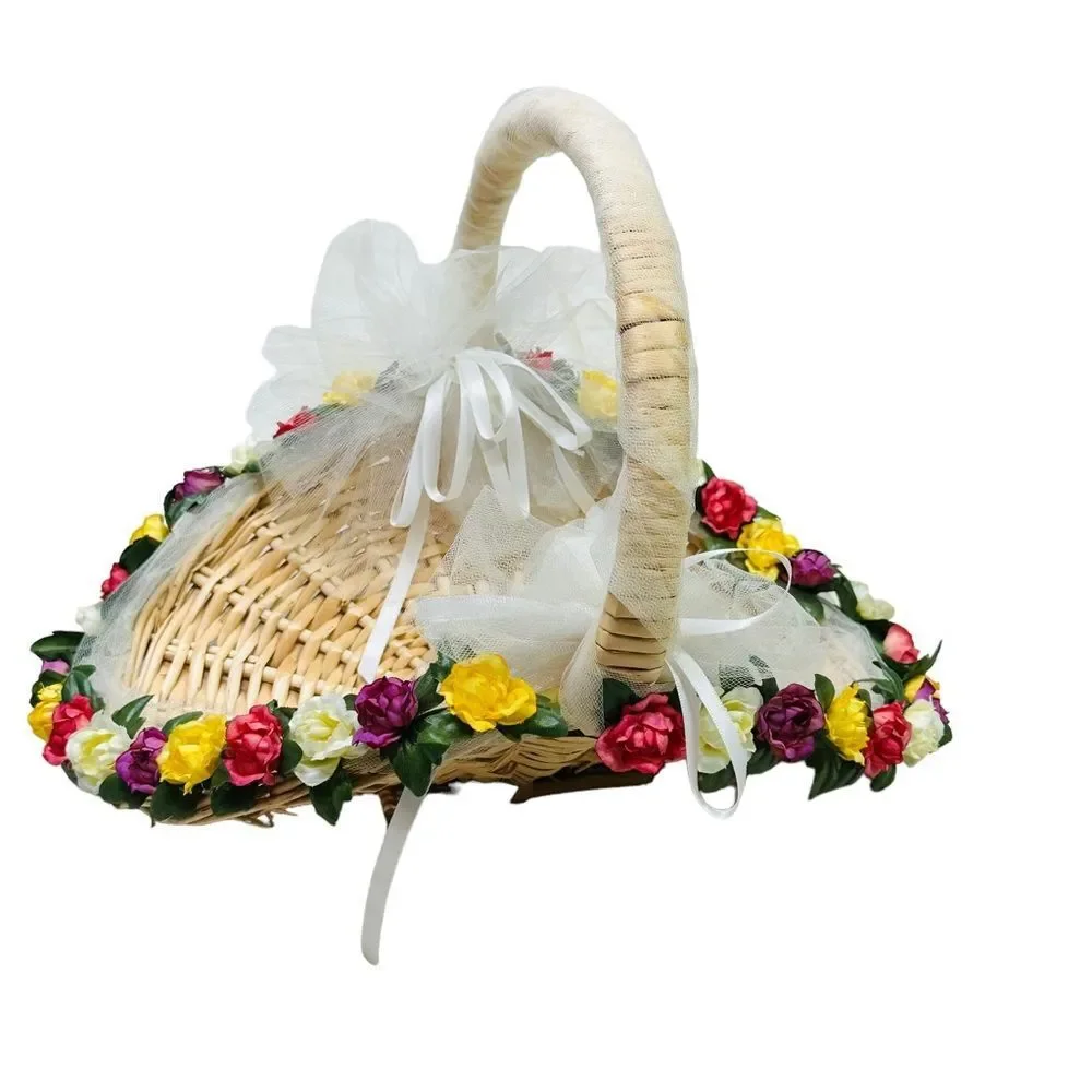 10/$25🦋 Vintage Handmade Flower Girl Decorative Basket